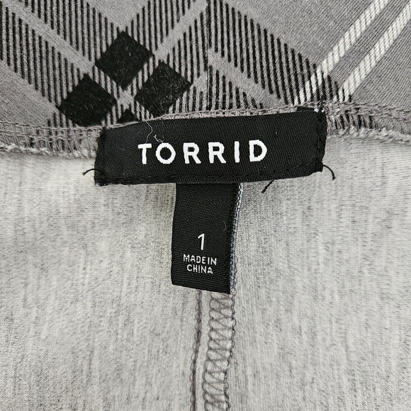Torrid Pencil Skirt 1x Black Gray Plaid Lace Trim Back Slit Studio Ponte Lux - Picture 8 of 15